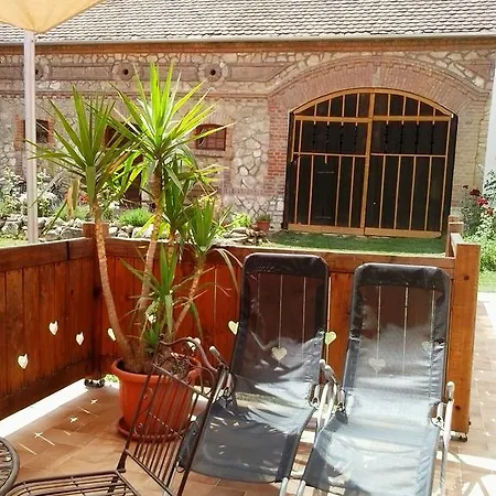 Gasthof Levendula Porta Es Pajtaszinhaz Orfű