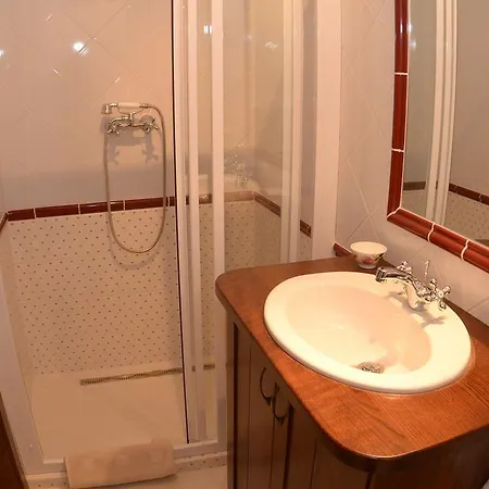 Levendula Porta Es Pajtaszinhaz 3* Orfű